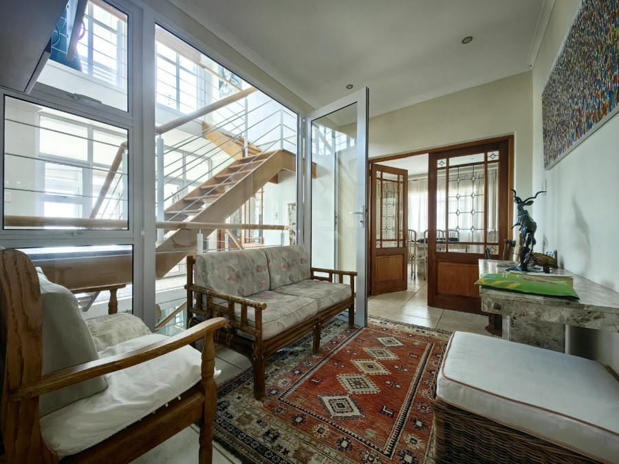 To Let 3 Bedroom Property for Rent in Gordons Bay Village Western Cape